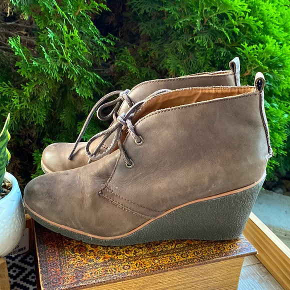 Sperry Harlow Wedge Ankle Brown Leather Booties size 9.5 - Picture 3 of 9